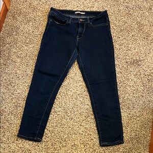 Levi’s Short 711 Skinny Jeans